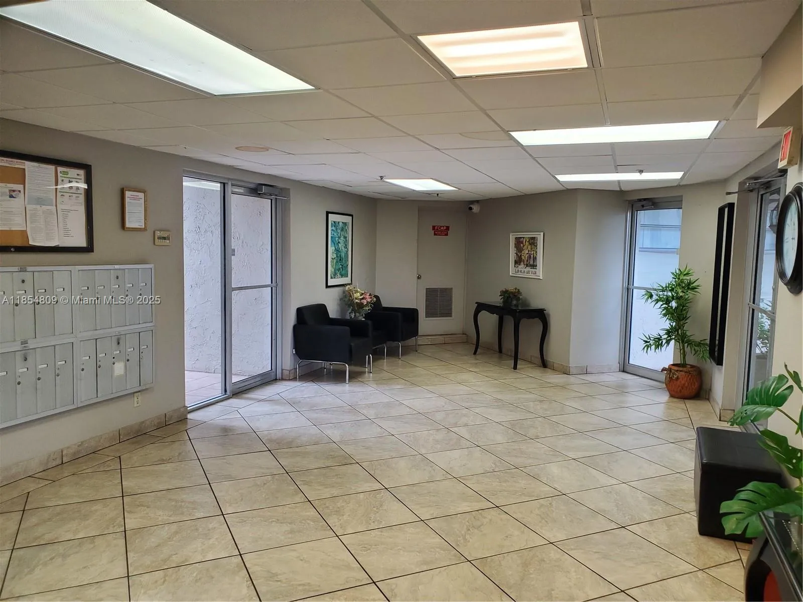 3940 Inverrary Blvd # A, Lauderhill FL 33319