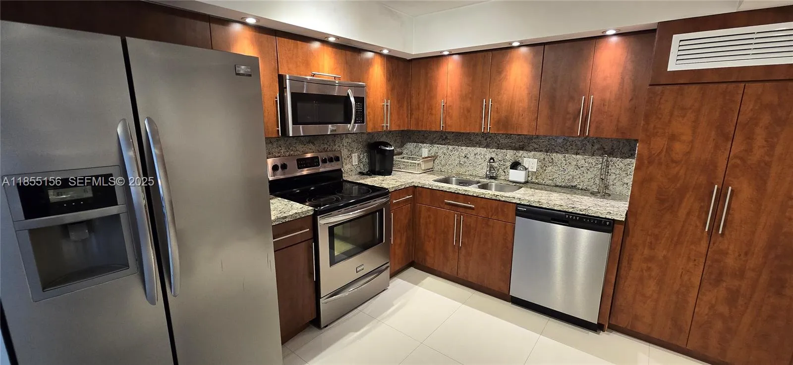 2801 NE 183rd St # 714W, Aventura FL 33160