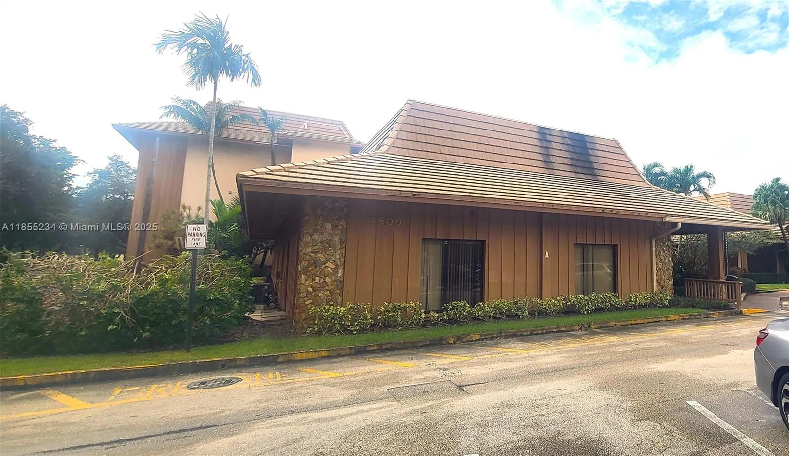 7800 W Oakland Park Blvd # 101, Sunrise FL 33351