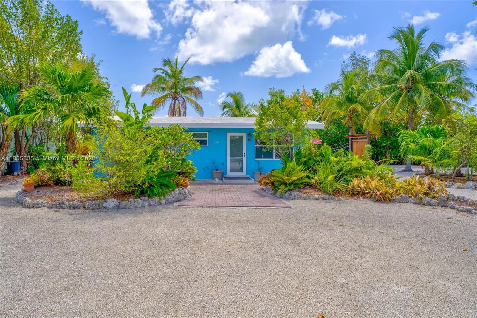 2 bedroom 1 bath Residential for sale at 140 Gardenia St, Plantation Key FL 33070
