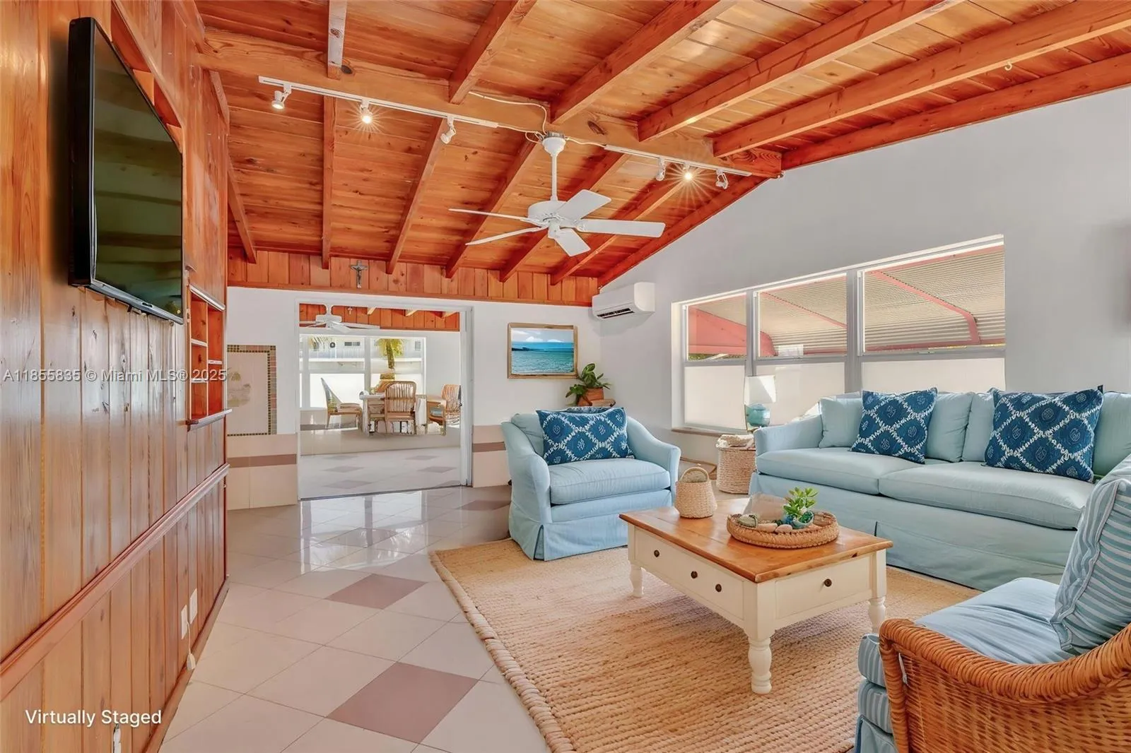 140 Gardenia St, Plantation Key FL 33070