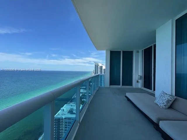 3 bedroom 3 bath for sale at 2711 S Ocean Dr # 3404, Hollywood FL 33019
