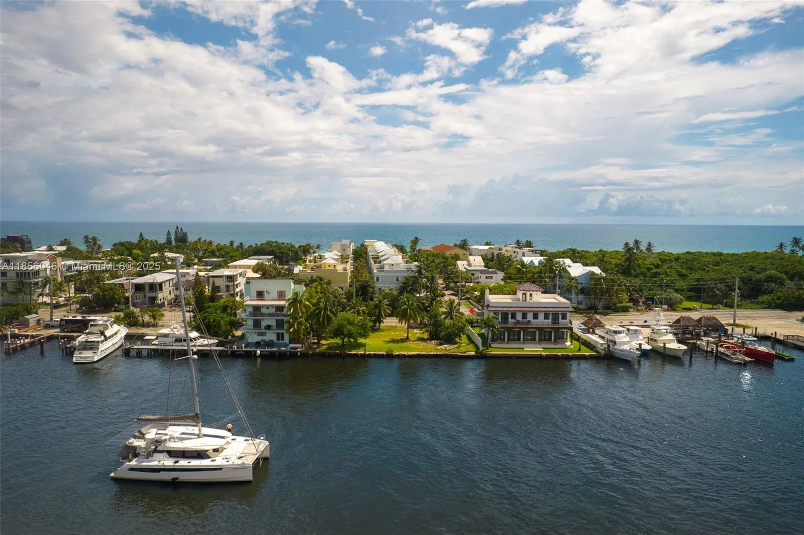1 bedroom 1 bath for sale at 5500 N Ocean Dr, Hollywood FL 33019