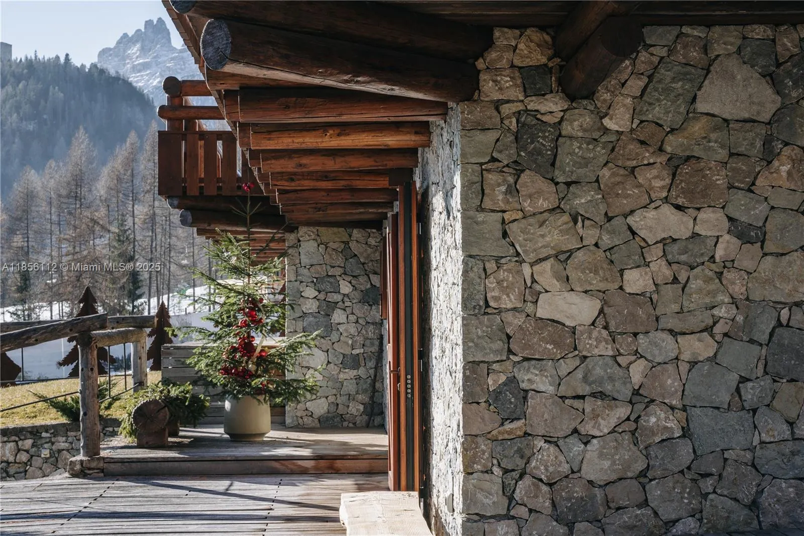 Loc. Gilardon 57, Cortina Località Gilardon, FL