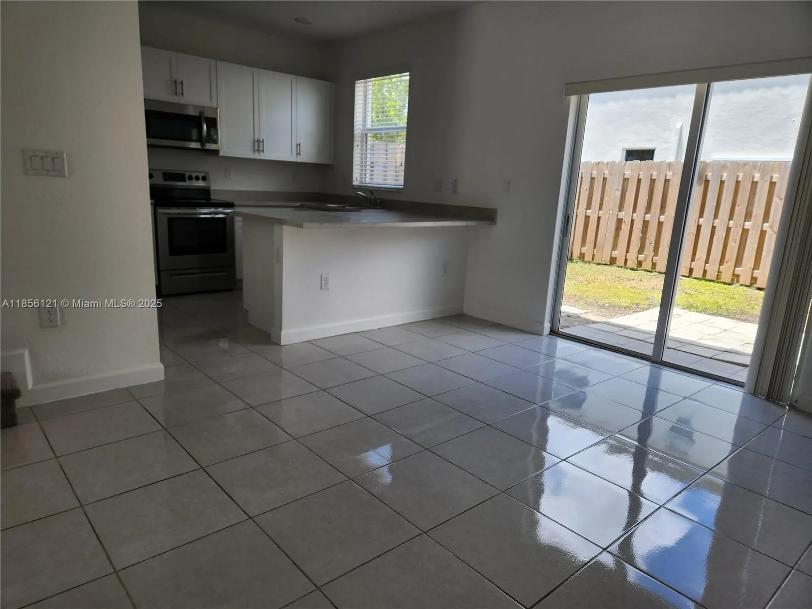 1776 SE 27th Rd, Homestead FL 33035