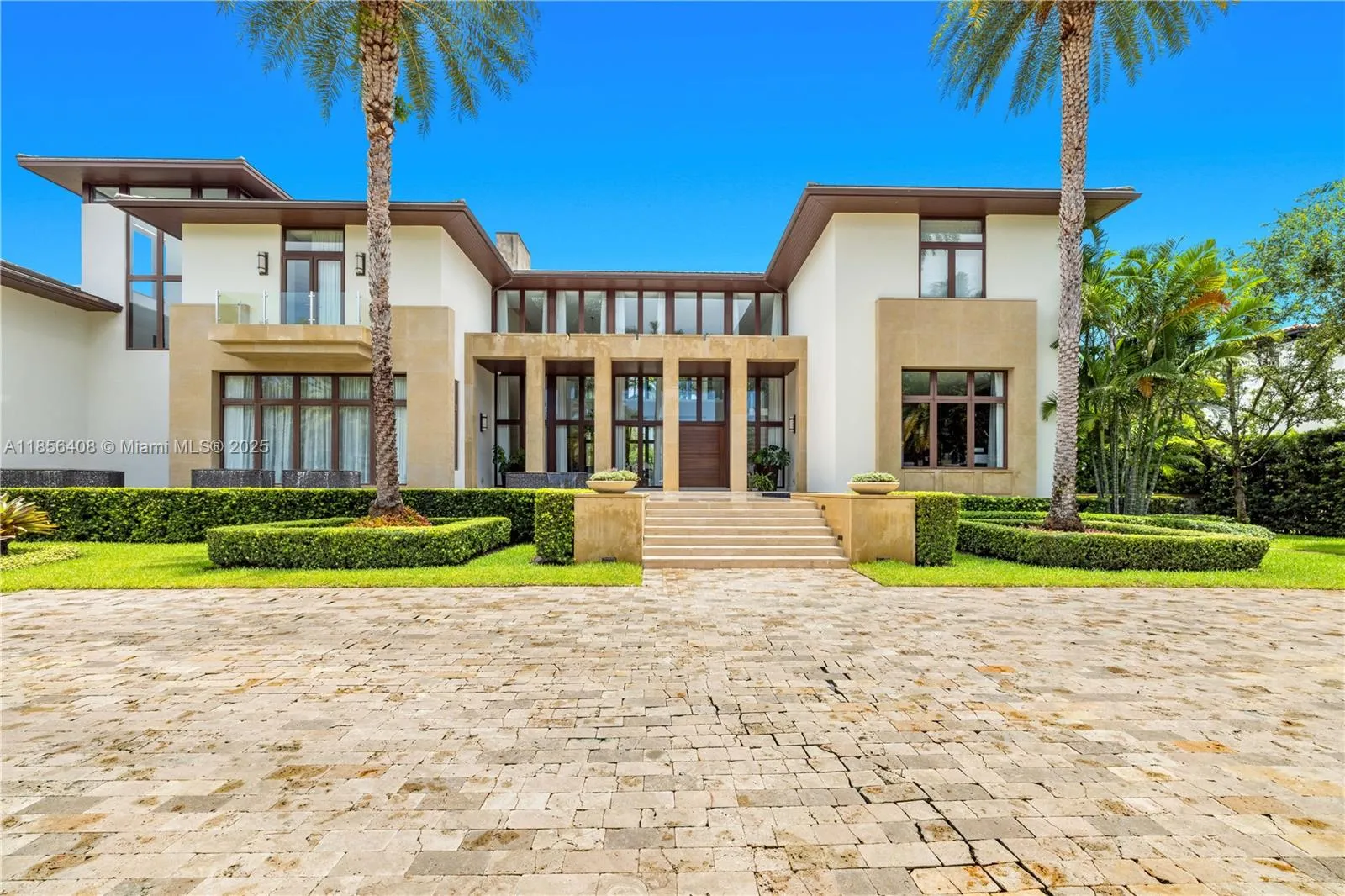 7 bedroom 6 bath for rent at 401 Arvida Pkwy, Coral Gables FL 33156