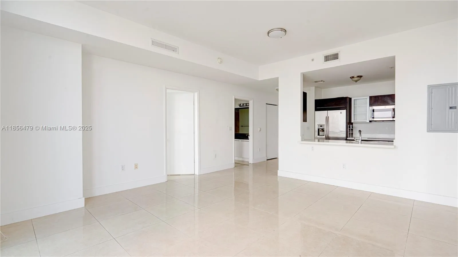 90 SW 3rd St # 10, Miami FL 33130