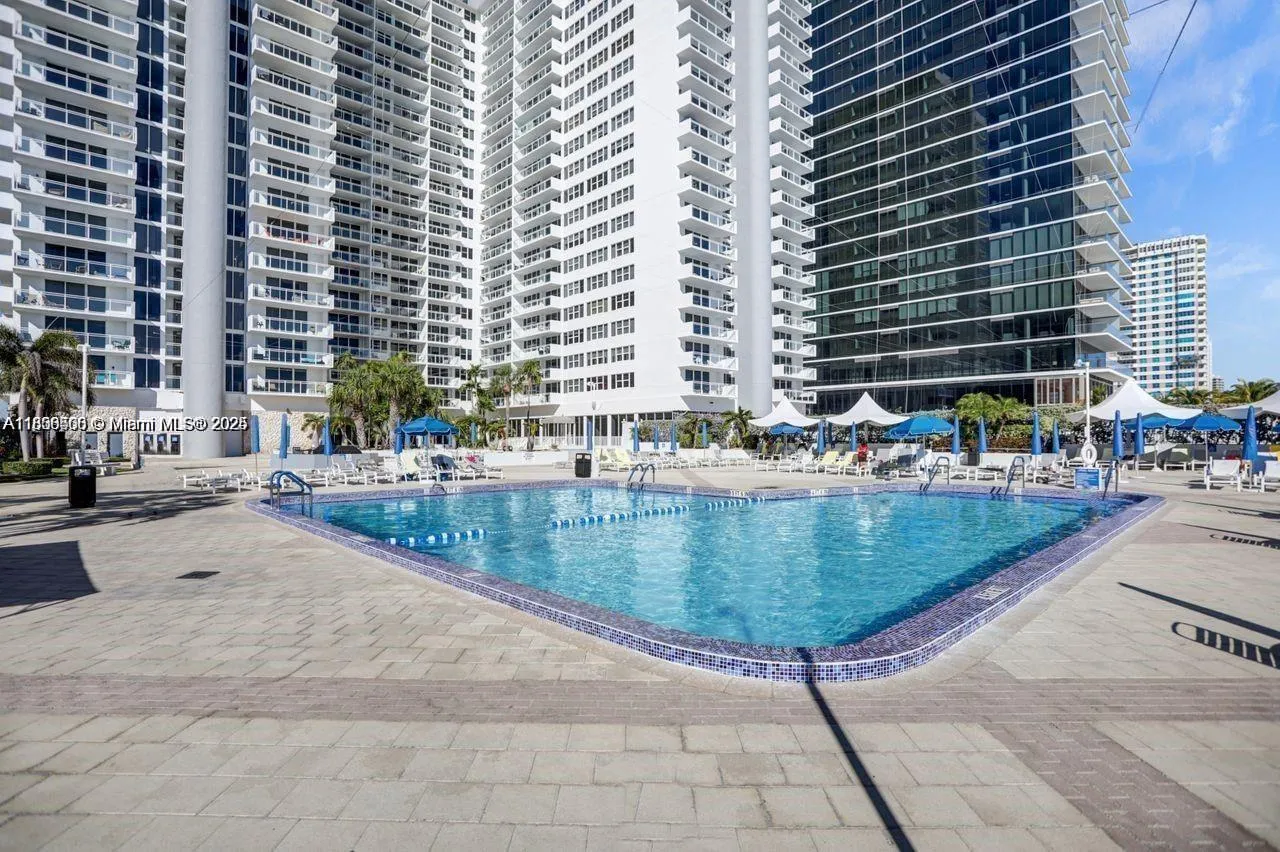 2030 S Ocean Dr # 516, Hallandale Beach FL 33009