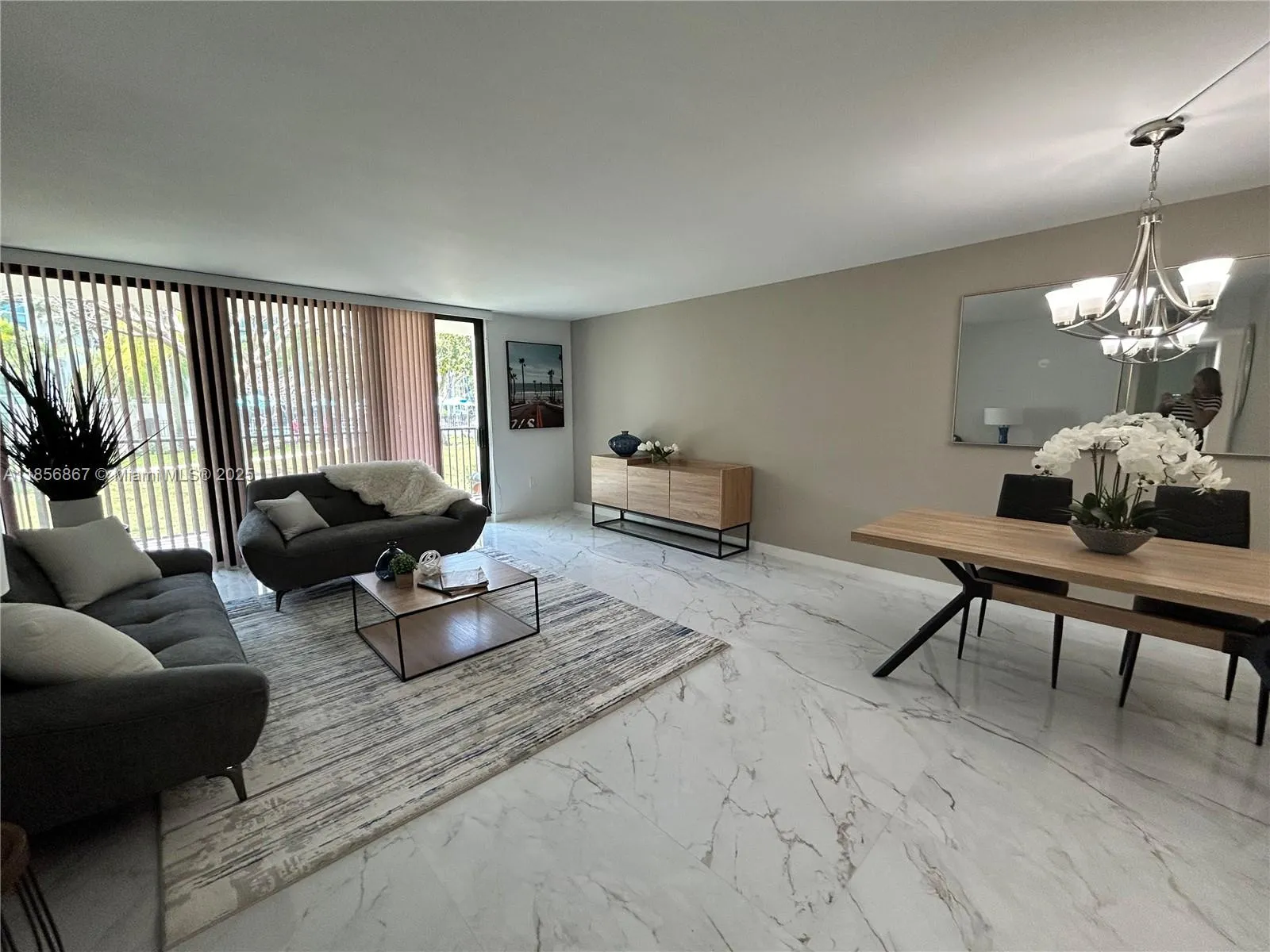 1101 River Reach Dr # 102, Fort Lauderdale FL 33315