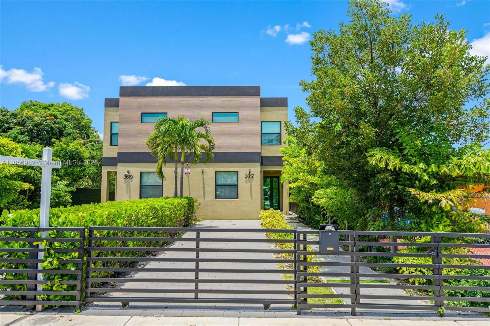 4 bedroom 4 bath for sale at 3617 SW 27th St, Miami FL 33133