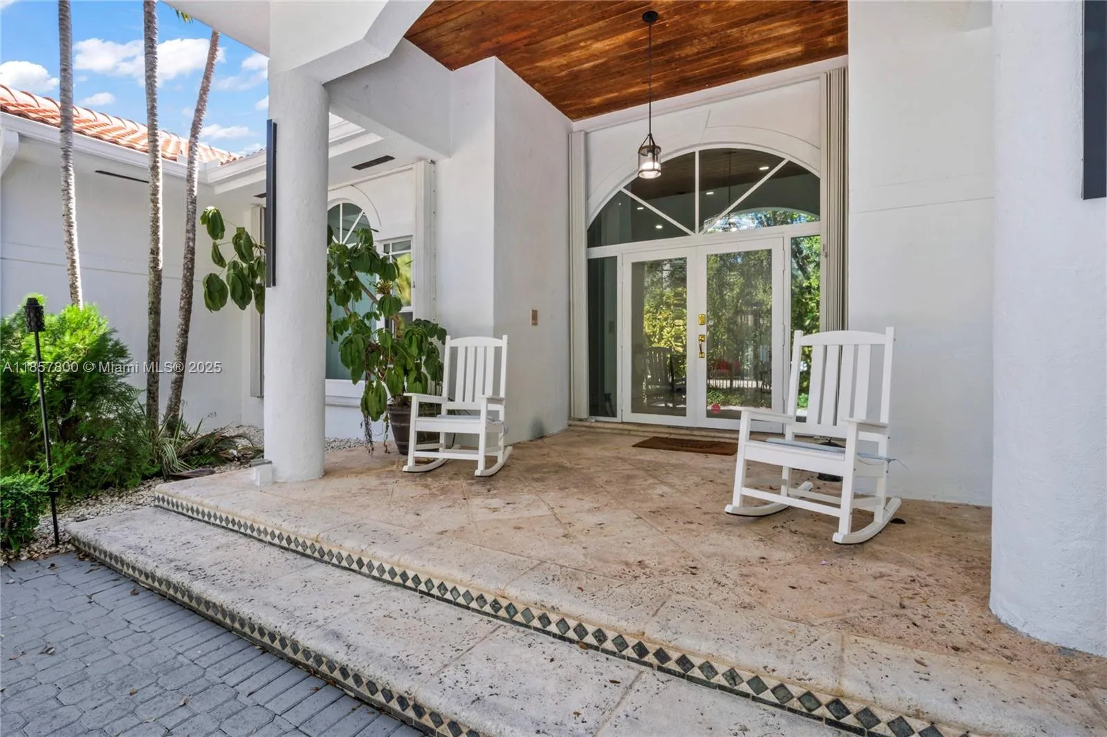 5750 SW 67th Ave, Miami FL 33143