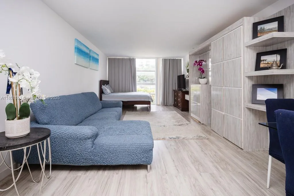 1 bedroom 1 bath for sale at 501 Three Islands Blvd # 117, Hallandale Beach FL 33009