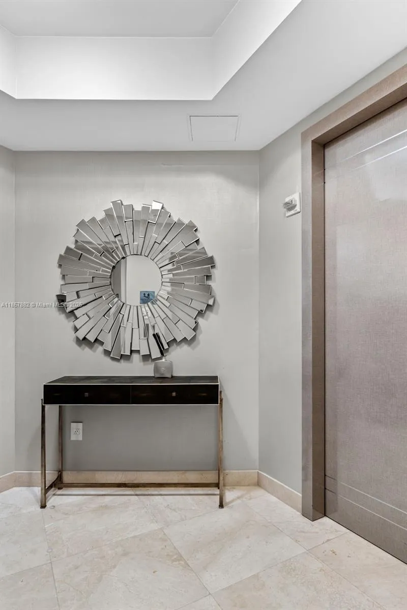 16001 Collins Ave # 907, Sunny Isles Beach FL 33160
