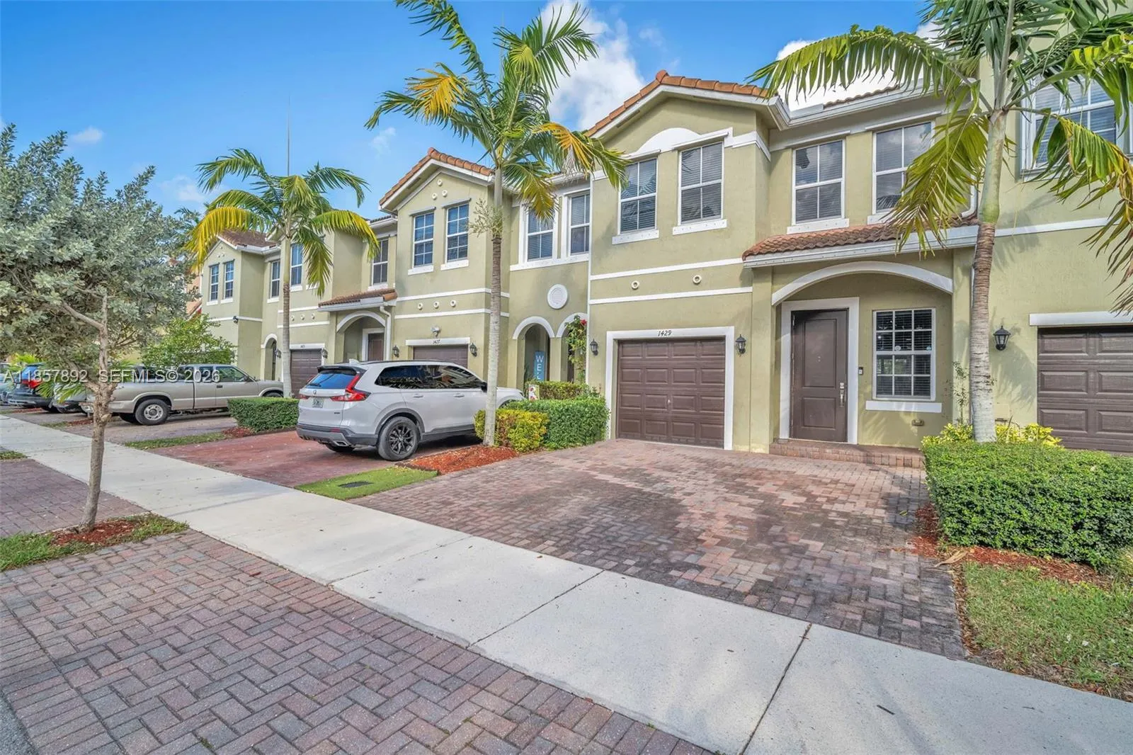 4 bedroom 3 bath for sale at 1429 SE 26th Ave, Homestead FL 33035