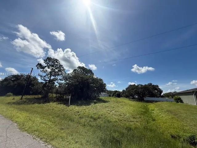 1361 Jabara Cir, La Belle FL 33935