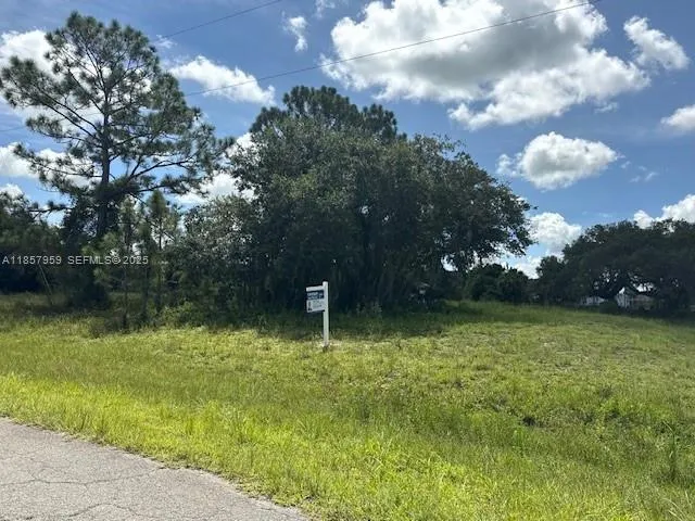 1361 Jabara Cir, La Belle FL 33935