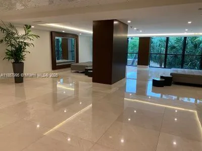 540 Brickell Key Dr # 818, Miami FL 33131