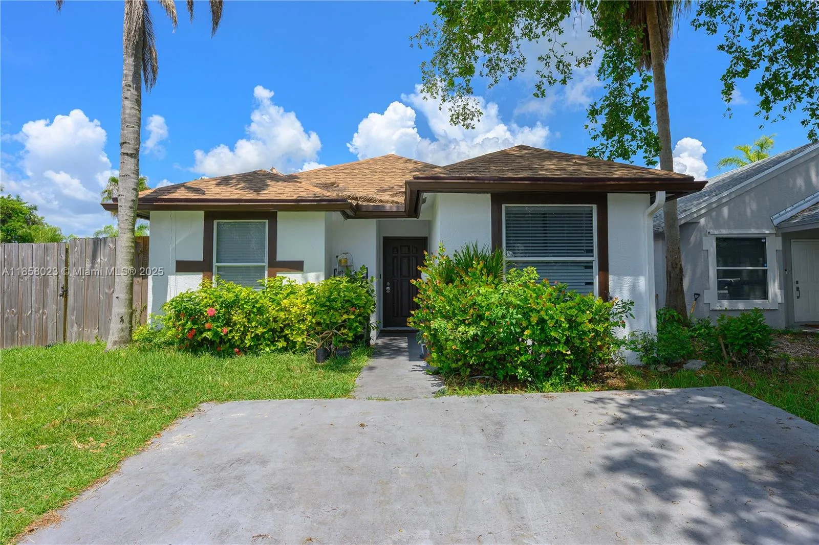 4 bedroom 2 bath for sale at 998 SW 8th Pl, Florida City FL 33034
