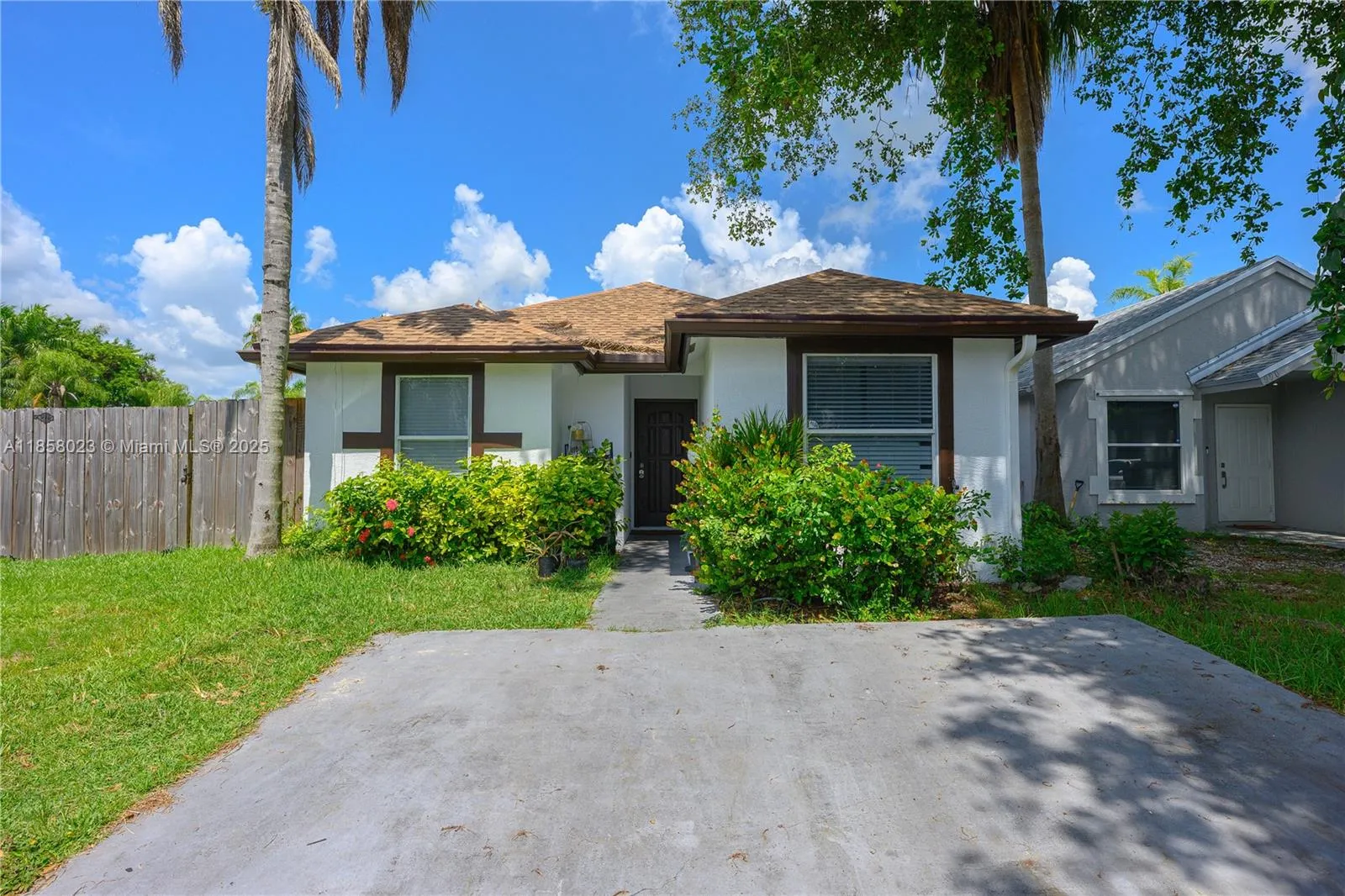 998 SW 8th Pl, Florida City FL 33034