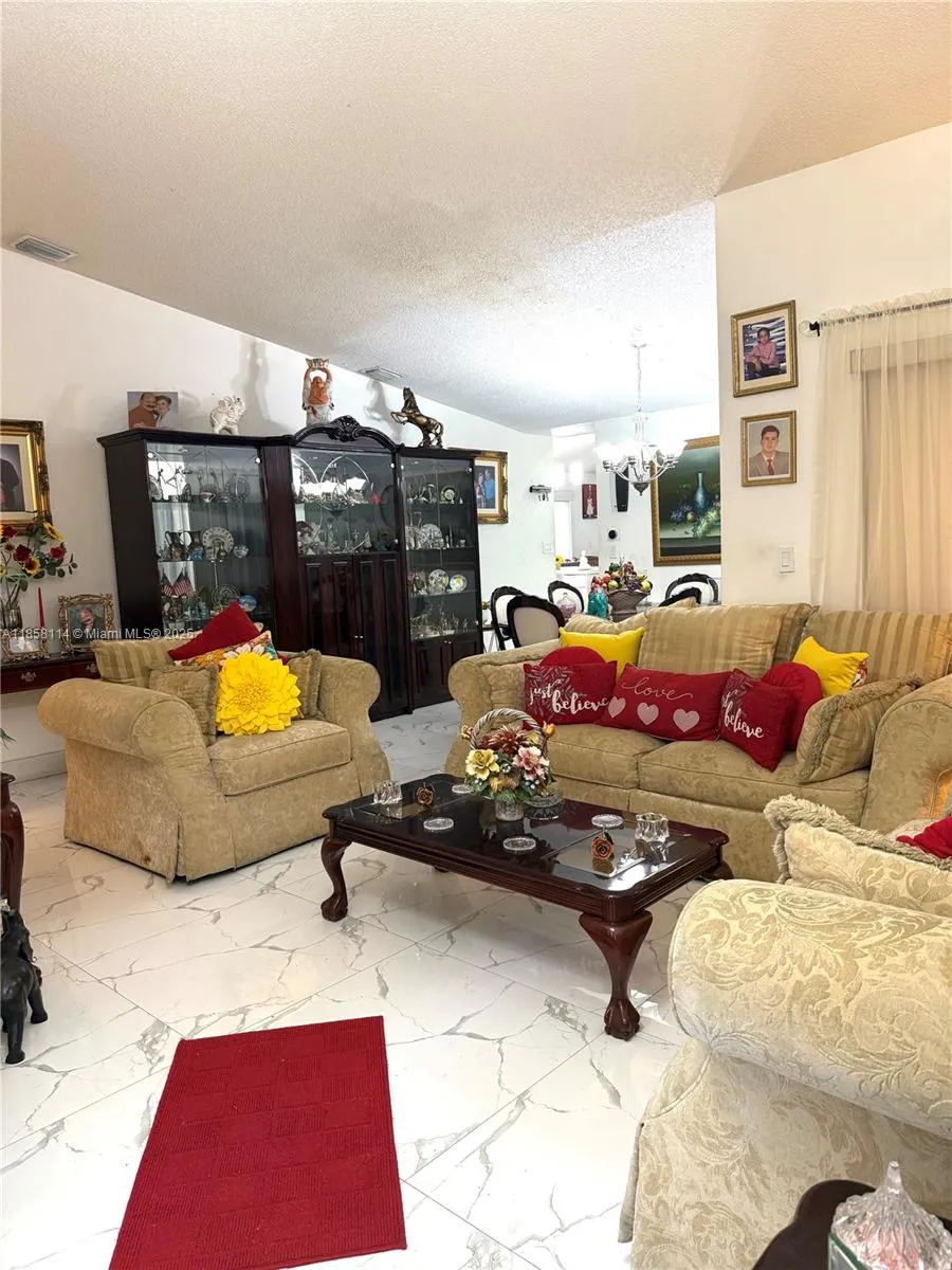 11266 SW 33rd St, Miami FL 33165