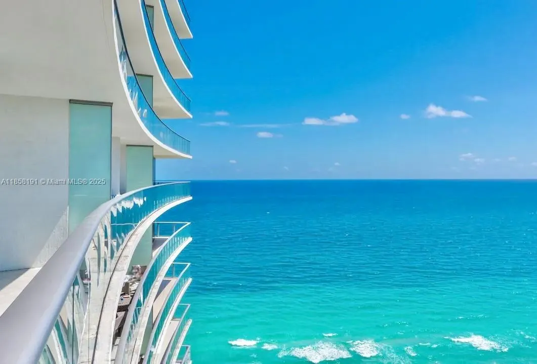 2 bedroom 2 bath for rent at 4111 S Ocean Dr, Hollywood FL 33019
