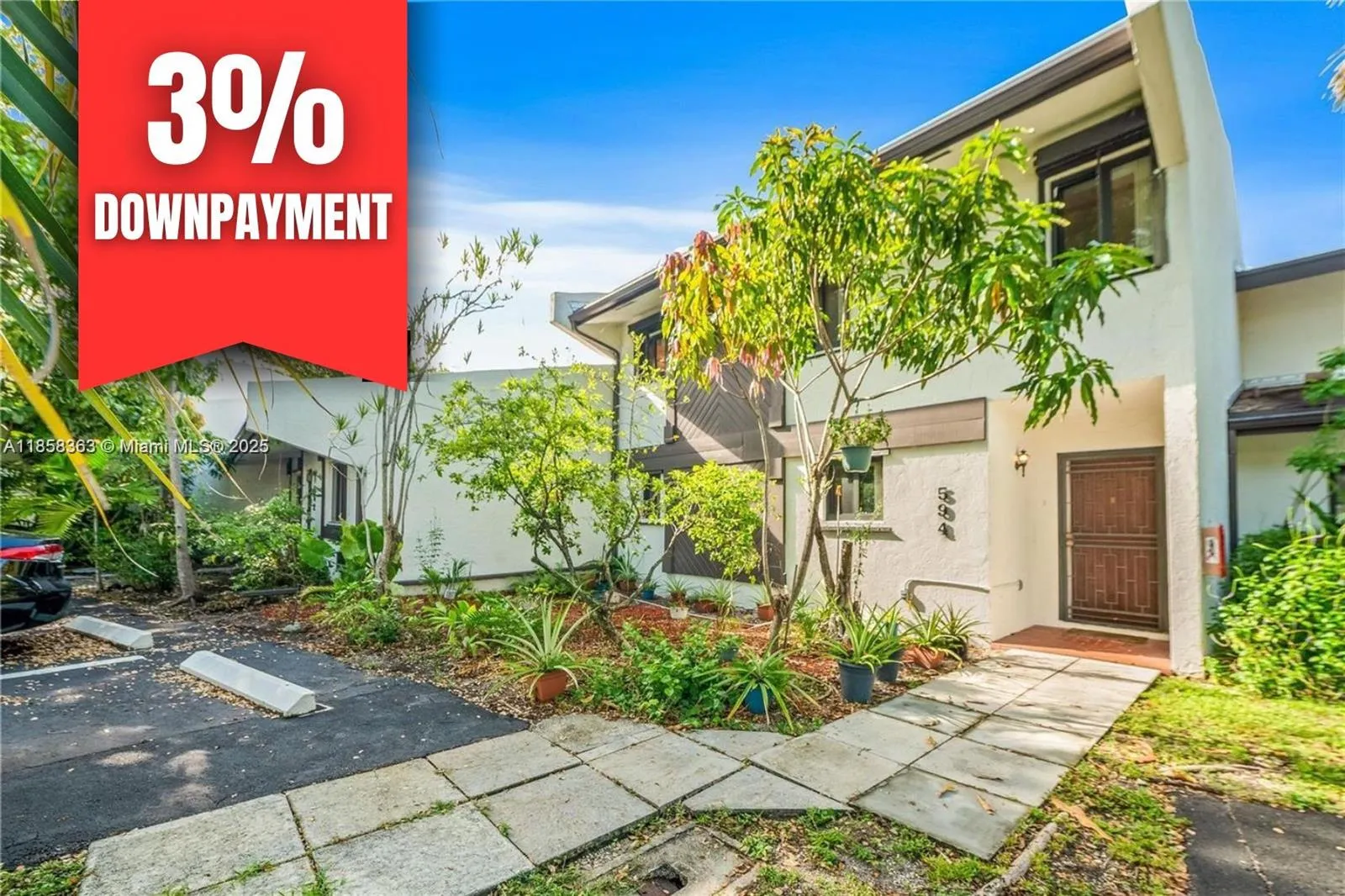 3 bedroom 3 bath for sale at 594 NE 199th Ter # 4Y, Miami FL 33179