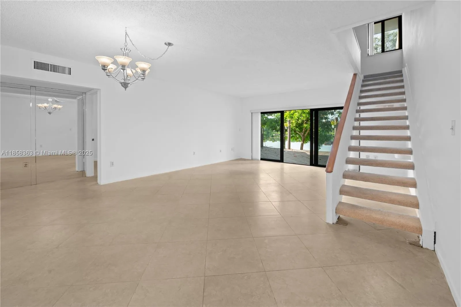 594 NE 199th Ter # 4Y, Miami FL 33179