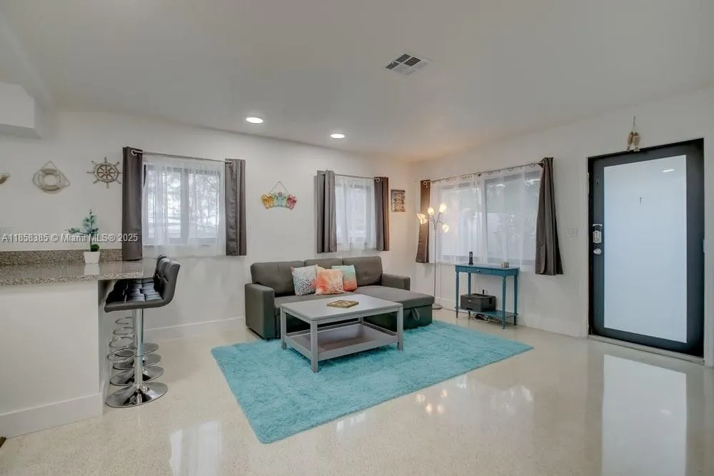 1700 SW 20th St # A, Fort Lauderdale FL 33315