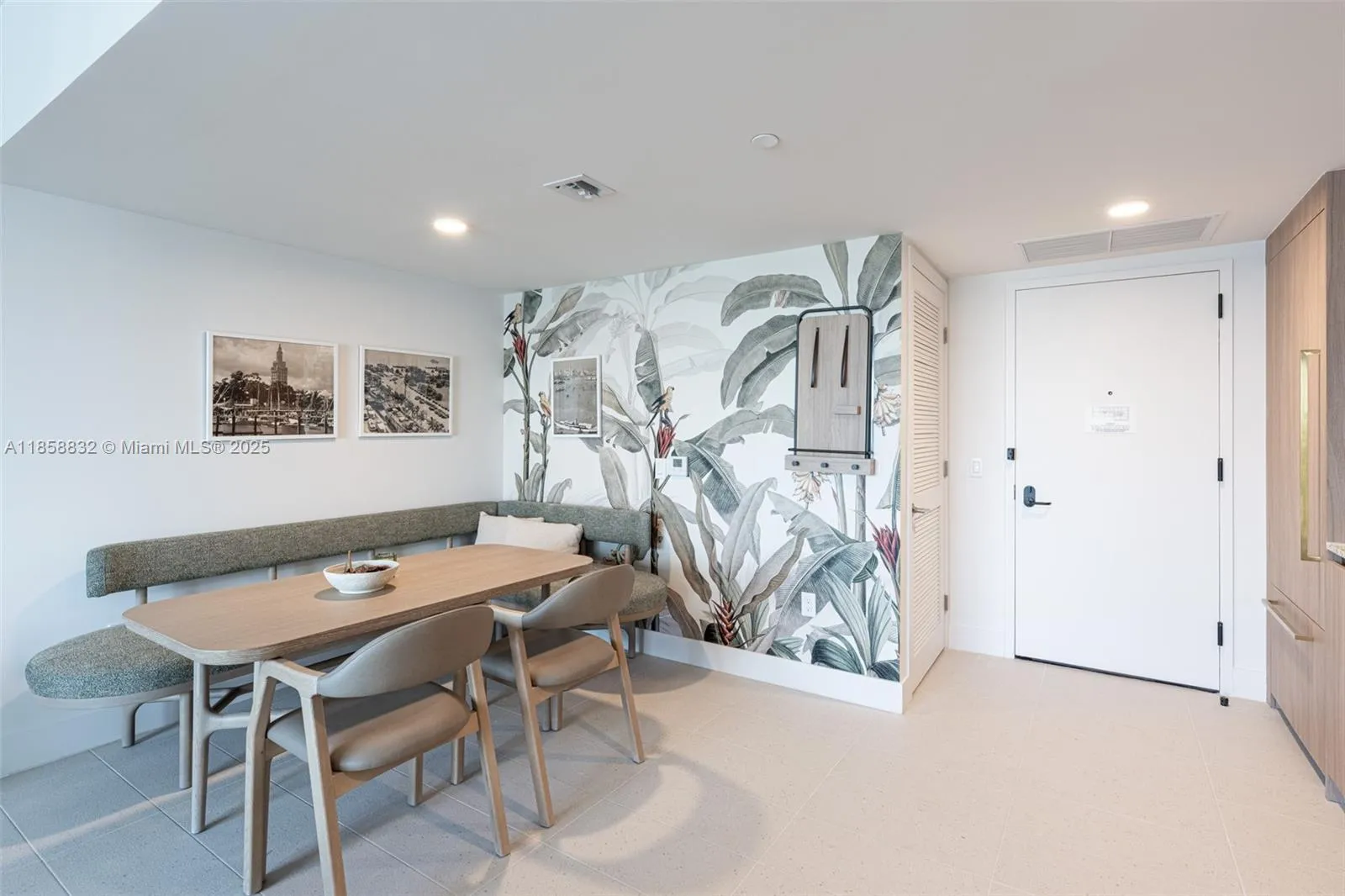 1 bedroom 1 bath for sale at 601 NE 1st ave # 3109, Miami FL 33132