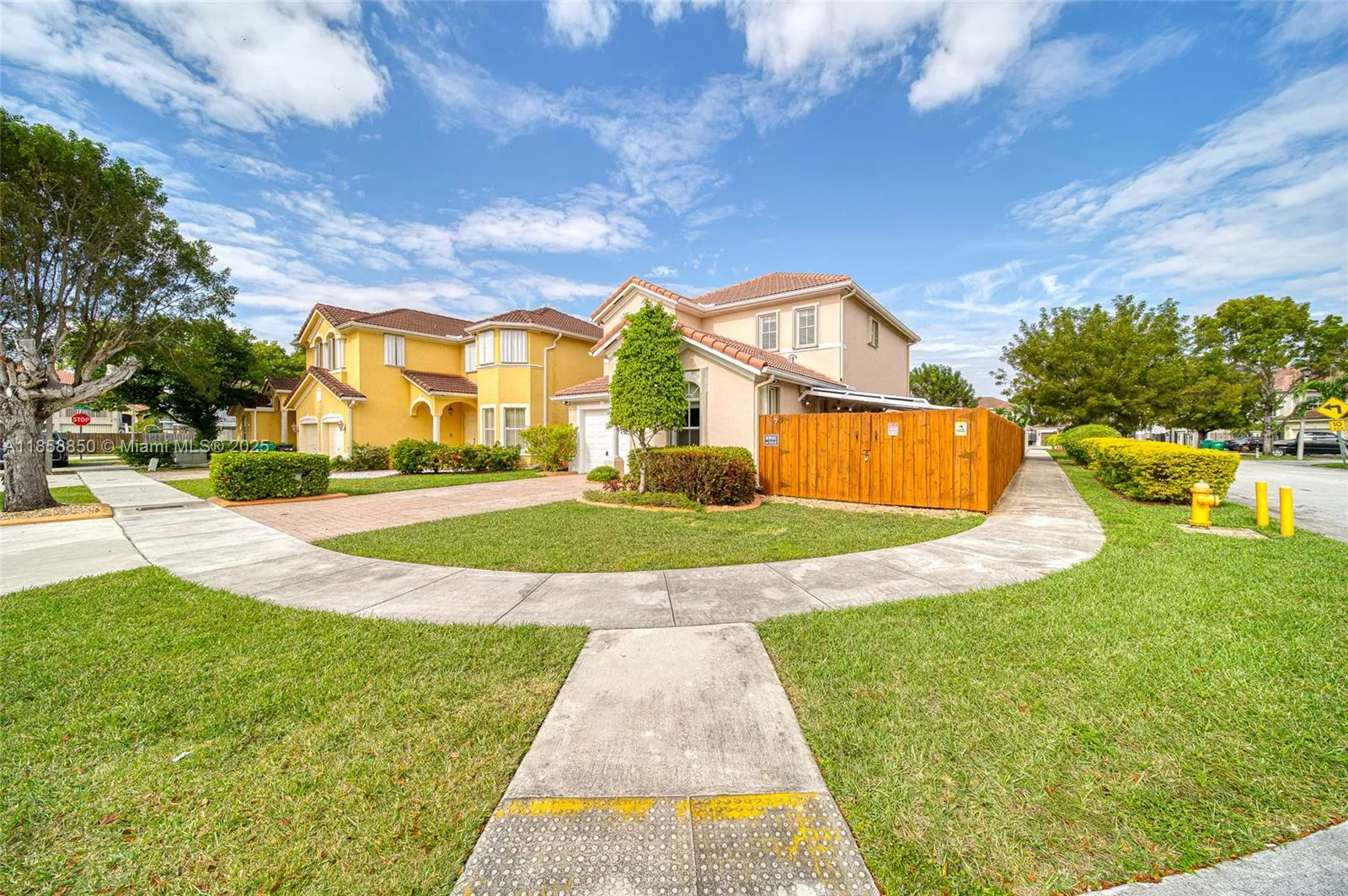 16403 SW 79th Ln # 16403, Miami FL 33193