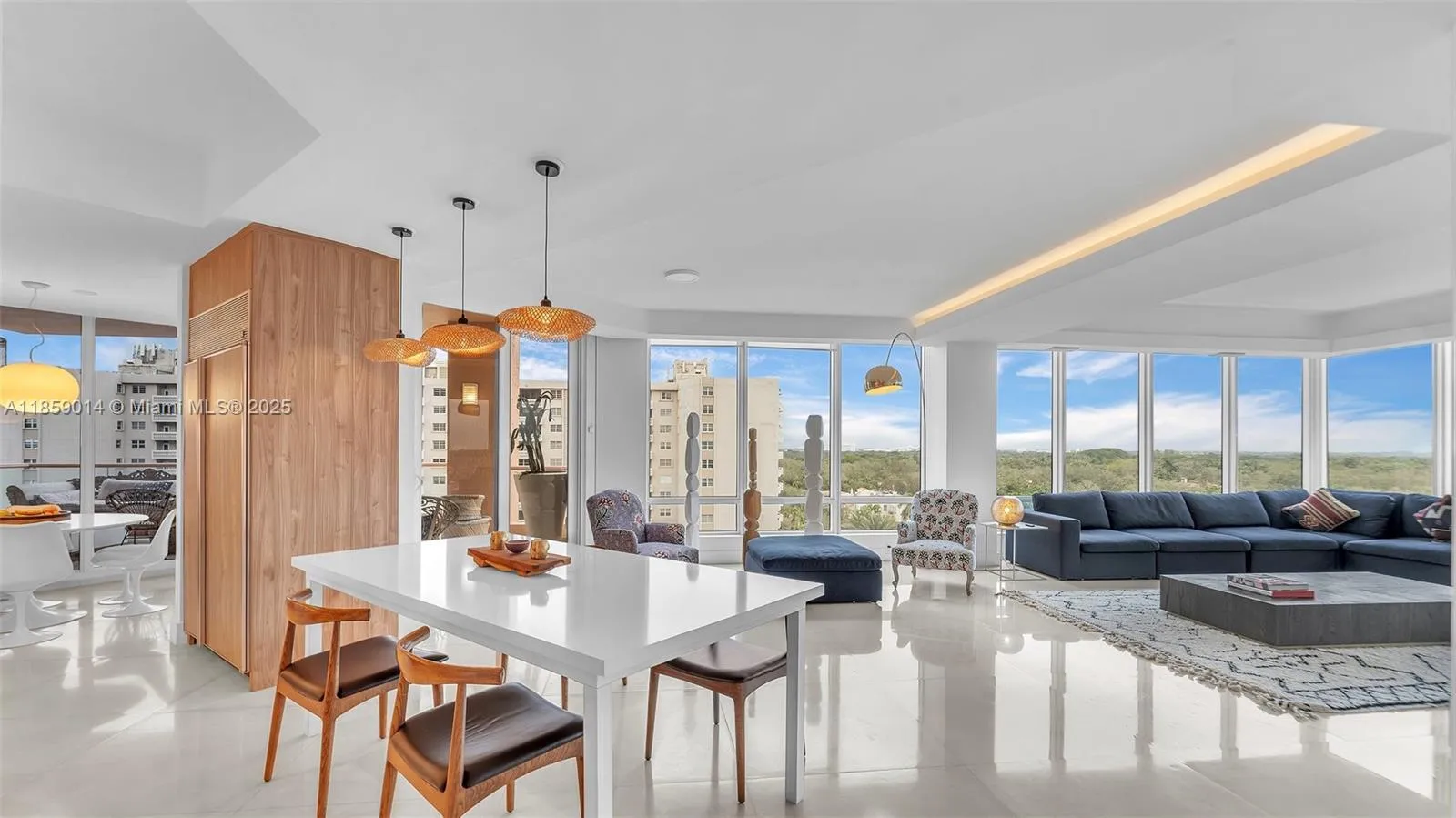 60 Edgewater Dr # 9H, Coral Gables FL 33133