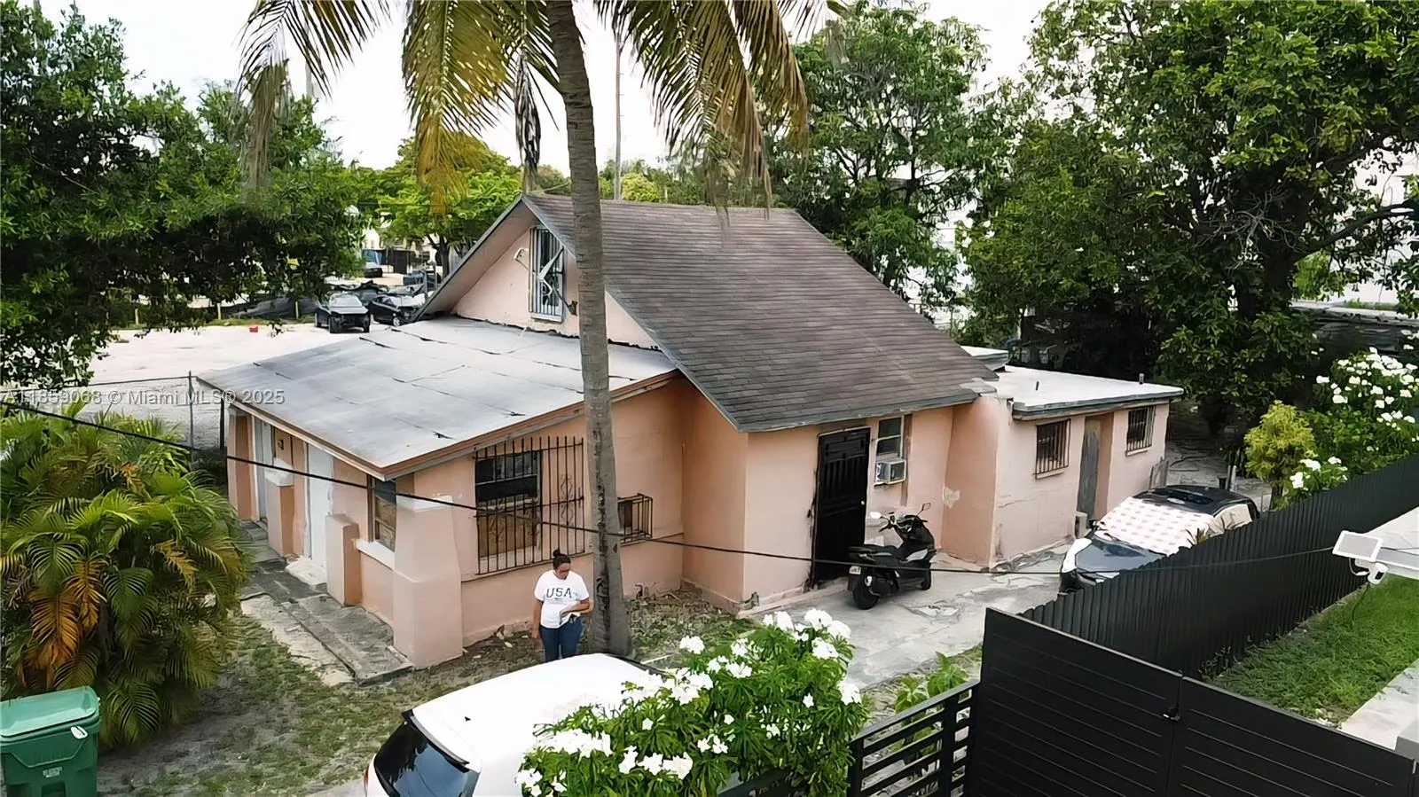 683 NW 30th St, Miami FL 33127