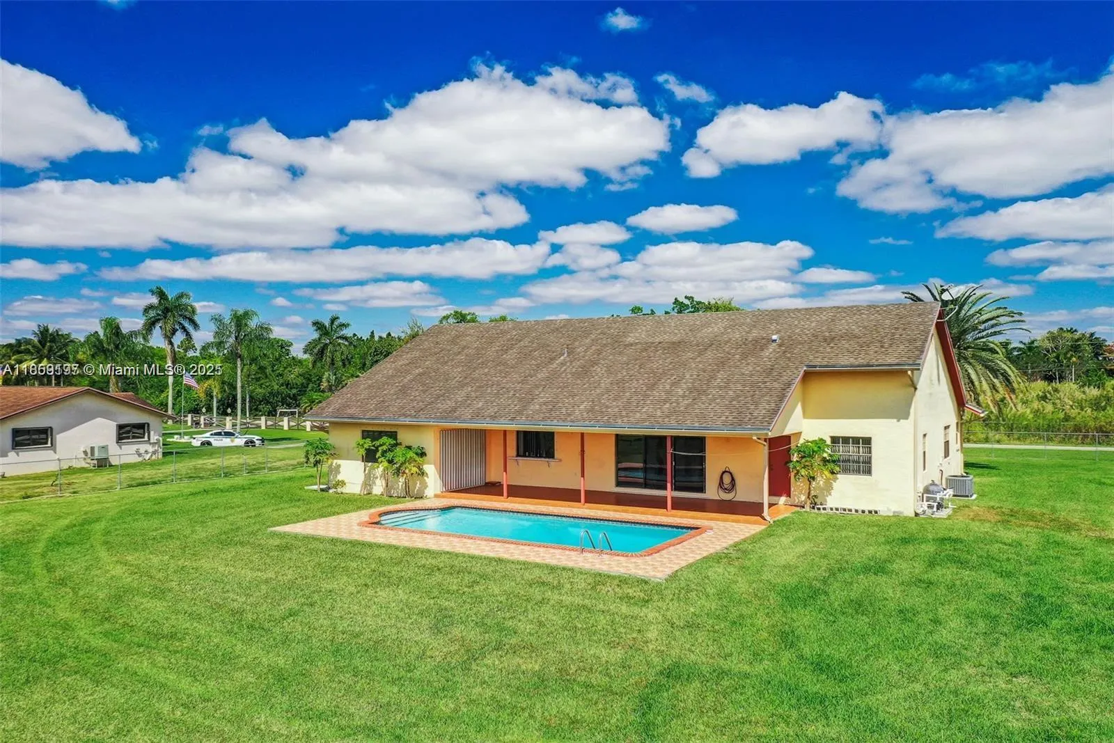 19900 SW 326th St, Homestead FL 33030