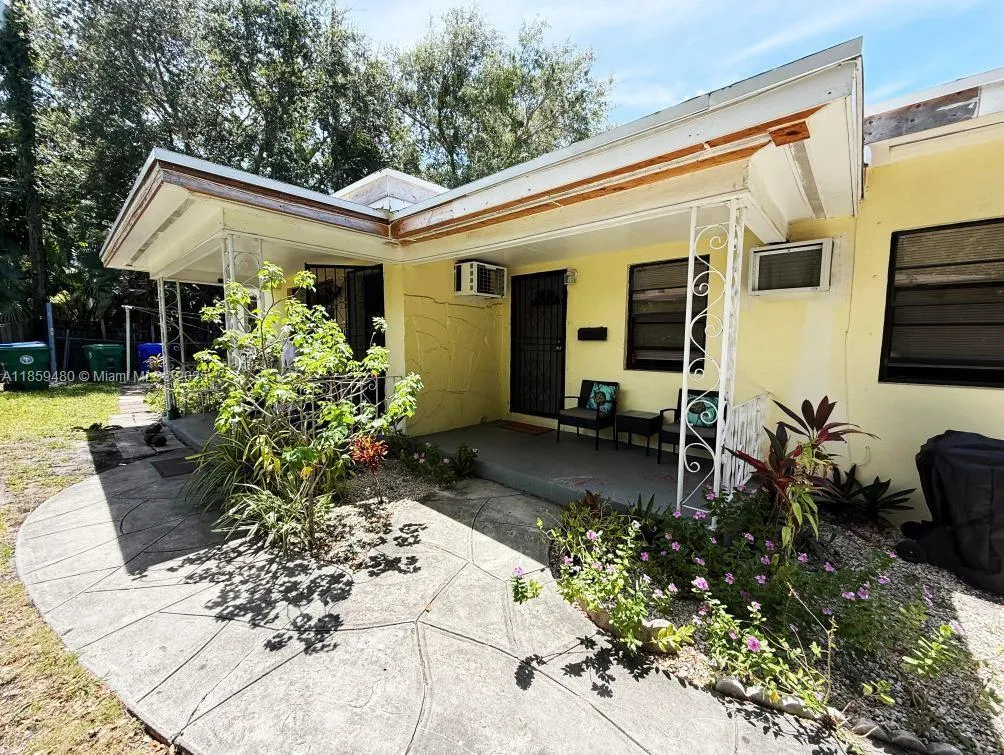 3 bedroom 2 bath for sale at 10 NE 50th Ter, Miami FL 33137