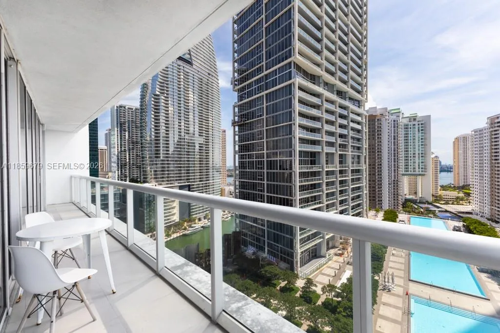 485 Brickell Ave # 2210, Miami FL 33131