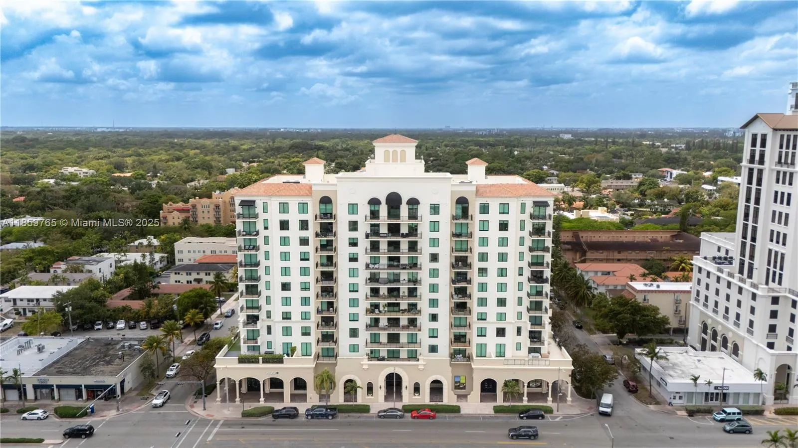 1 bedroom 1 bath for sale at 1300 Ponce De Leon Blvd # 709, Coral Gables FL 33134
