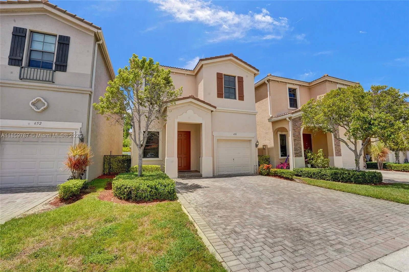 650 NE 191st Ter, Miami FL 33179