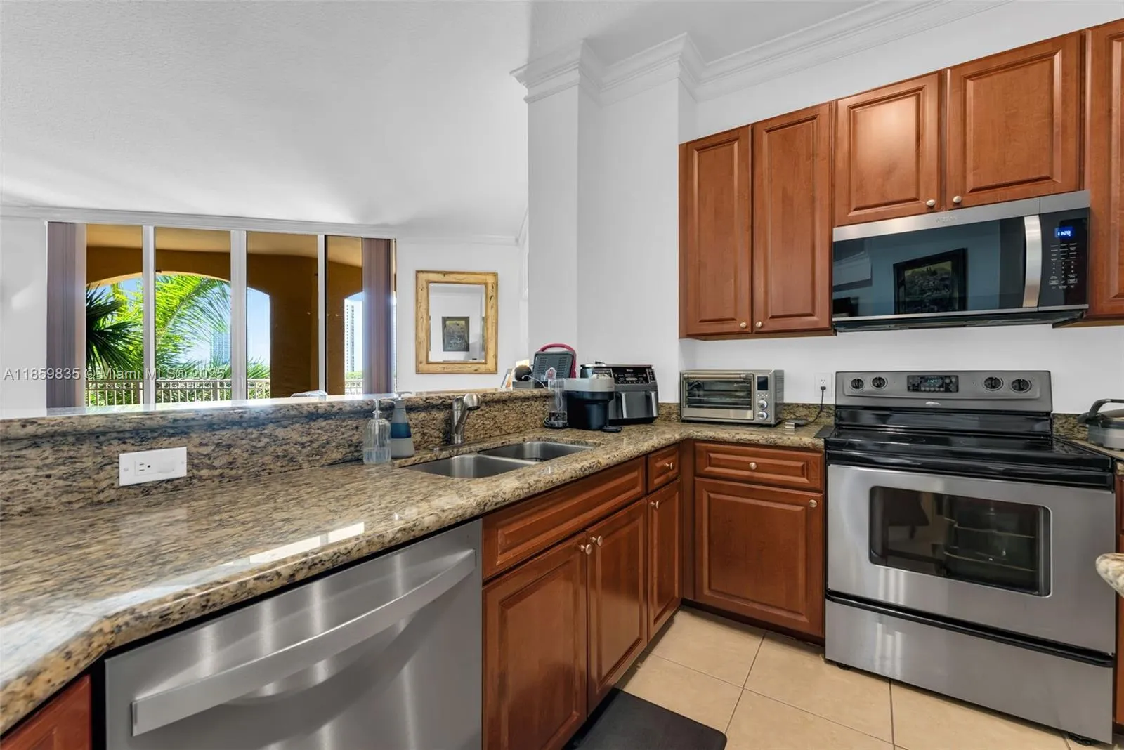 3001 NE 185th St # 610, Aventura FL 33180