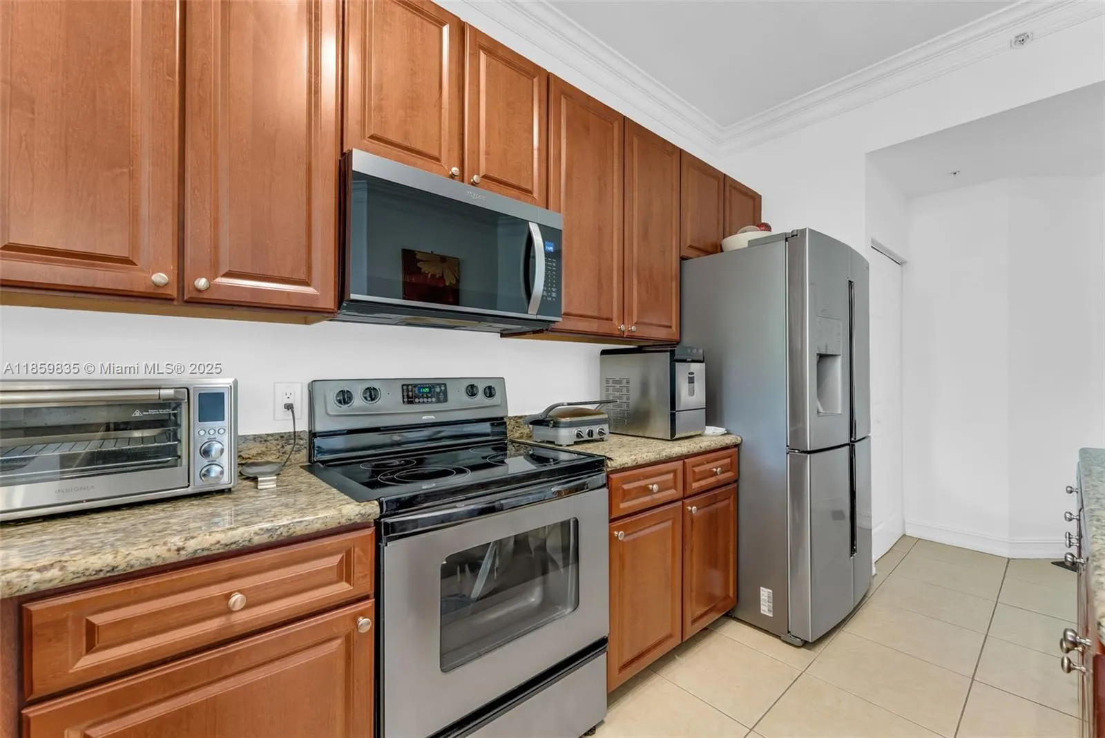 3001 NE 185th St # 610, Aventura FL 33180