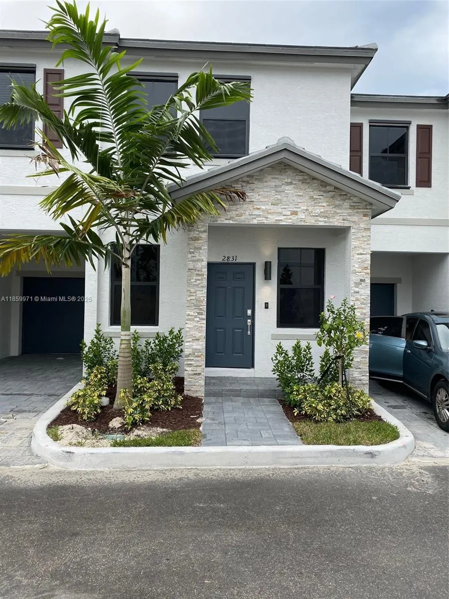 2831 SW 16th Ter # 2831, Fort Lauderdale FL 33315