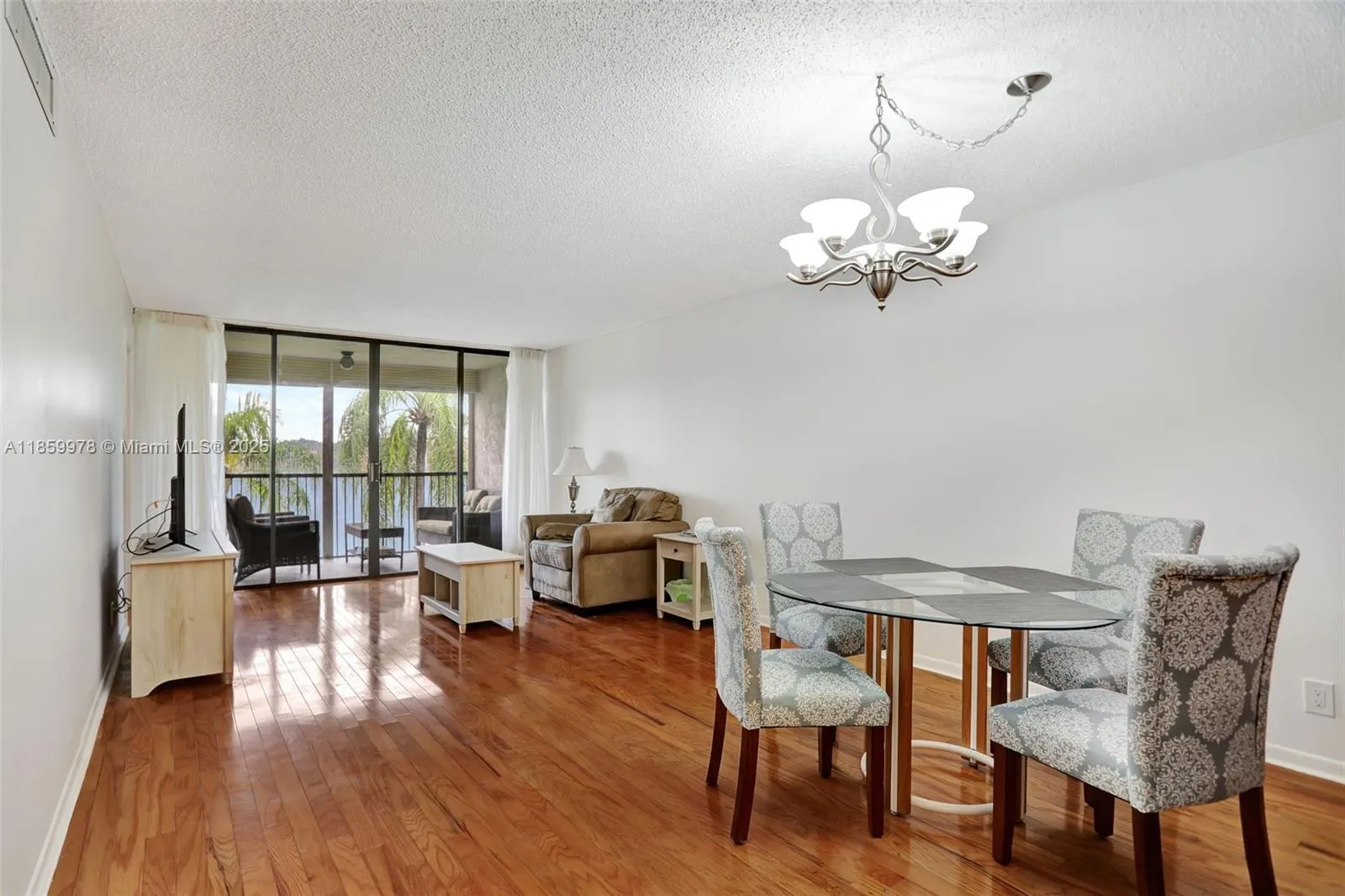 6219 Coral Lake Dr # 207, Margate FL 33063