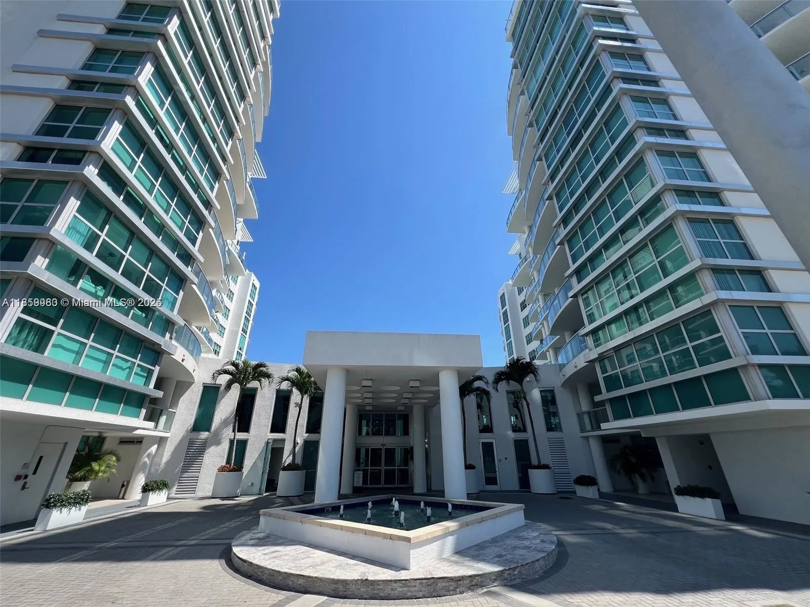 3131 NE 188th St # 609, Aventura FL 33180