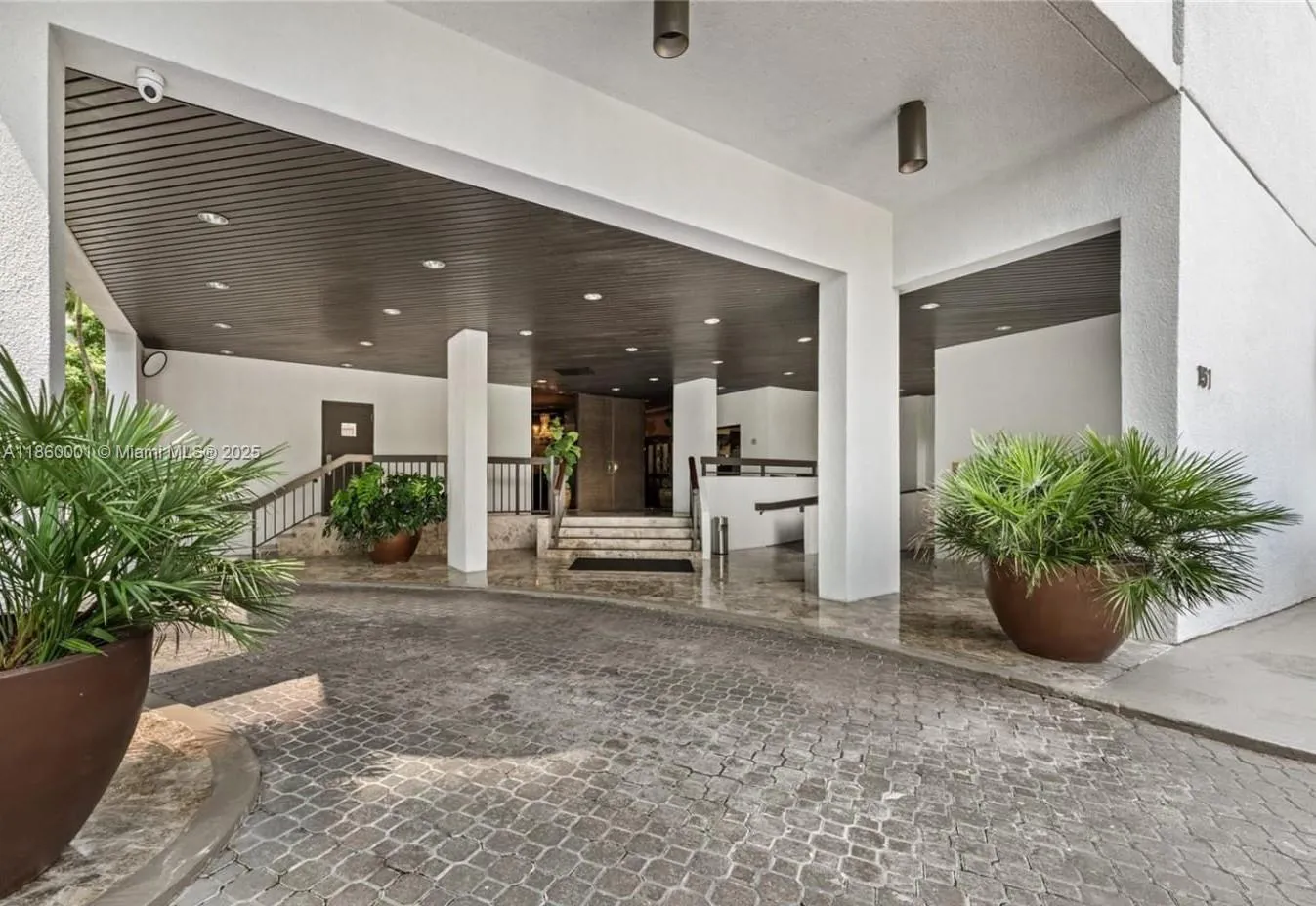 151 SE 15th Rd, Miami FL 33129