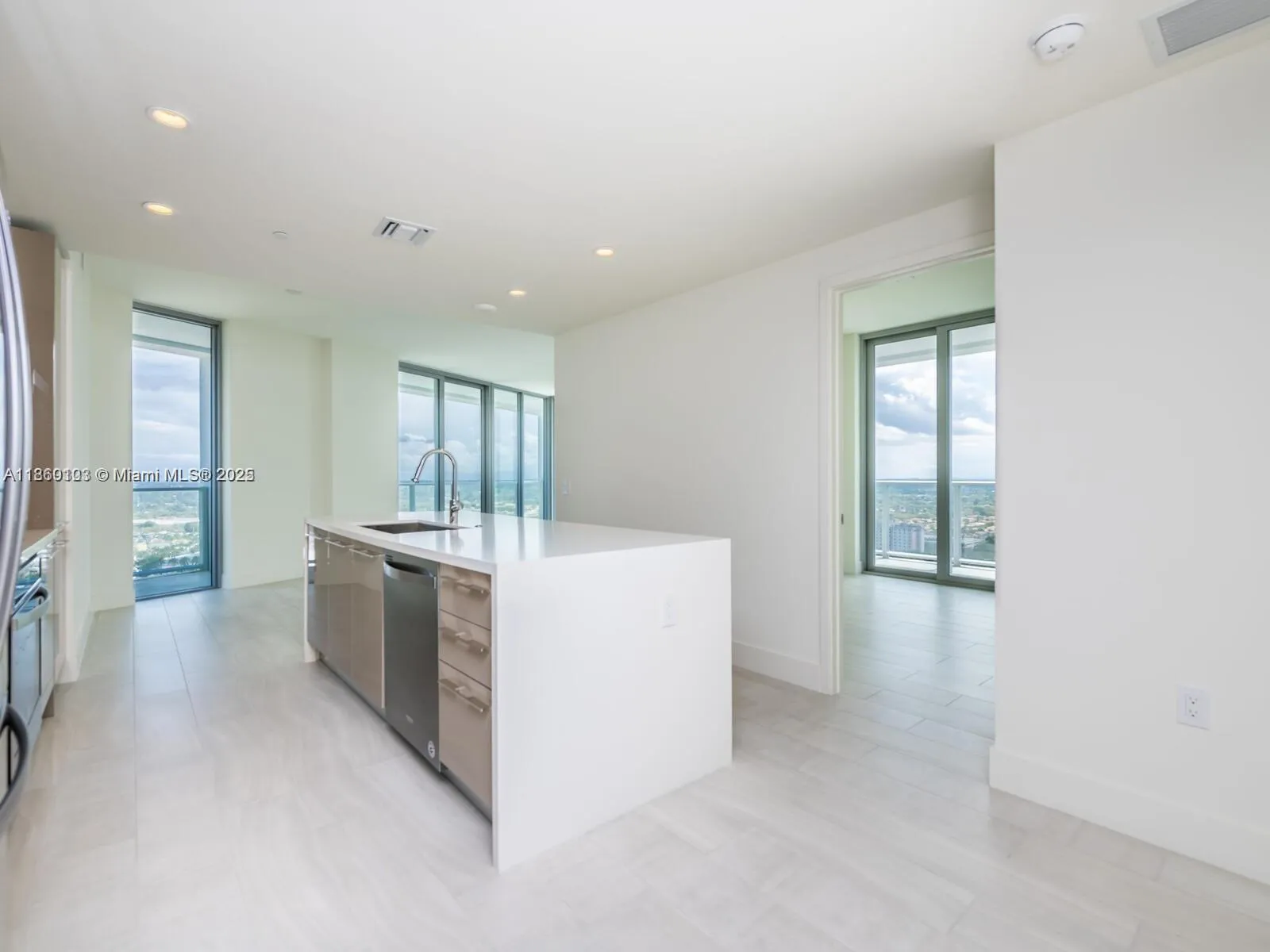 2000 Metropica Way # 2509, Sunrise FL 33323