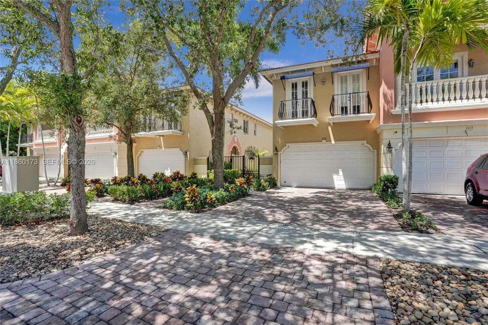 3 bedroom 2 bath for sale at 1115 NE 14th Ave, Fort Lauderdale FL 33304