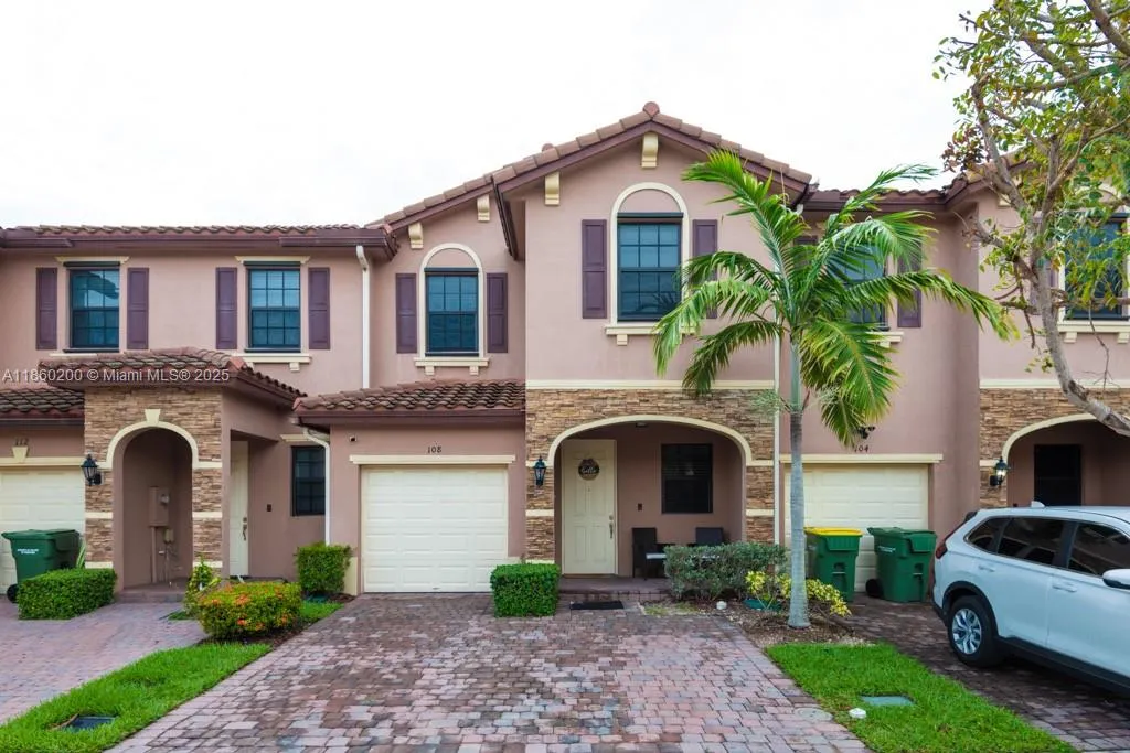 3 bedroom 2 bath for sale at 108 SE 34th Ter, Homestead FL 33033