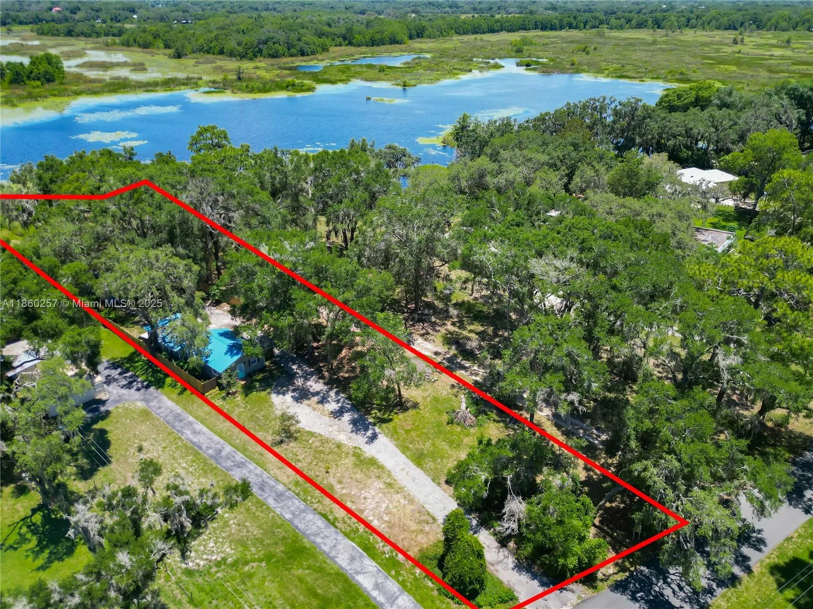 8781 S LAKESHORE DRIVE FLORAL CITY, Other City - In The State Of Florida FL 34436