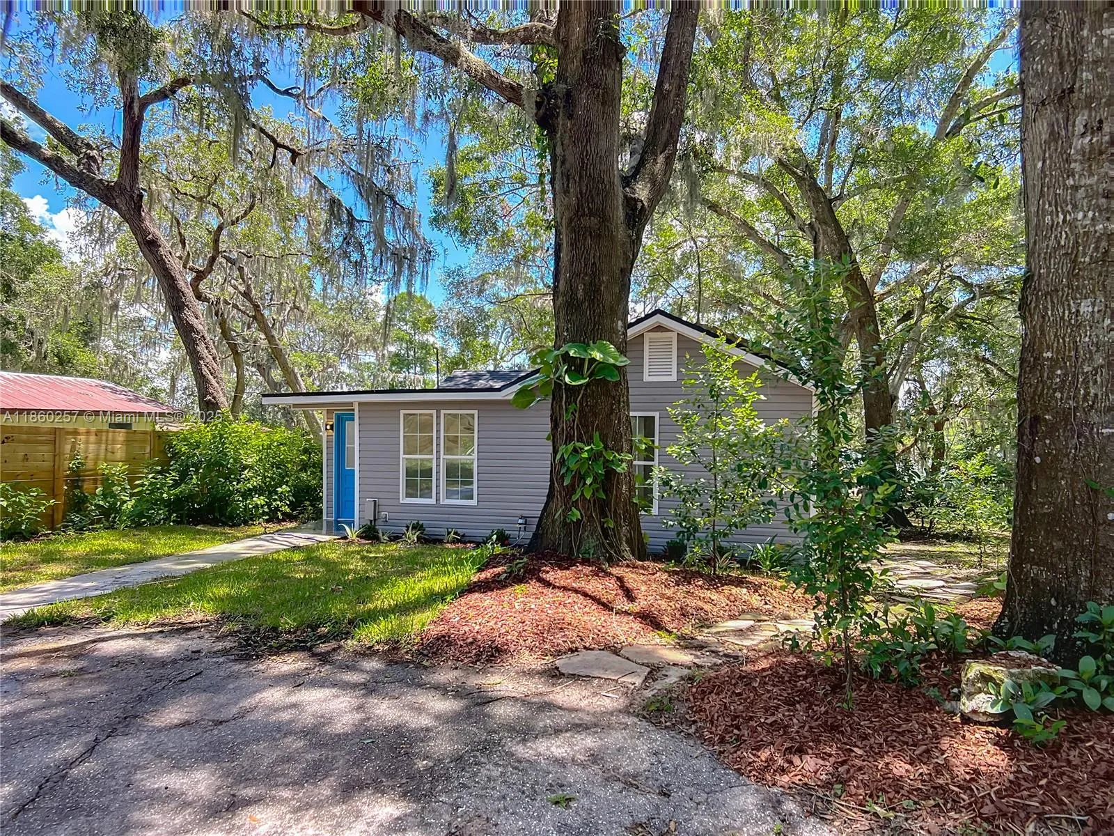 8781 S LAKESHORE DRIVE FLORAL CITY, Other City - In The State Of Florida FL 34436