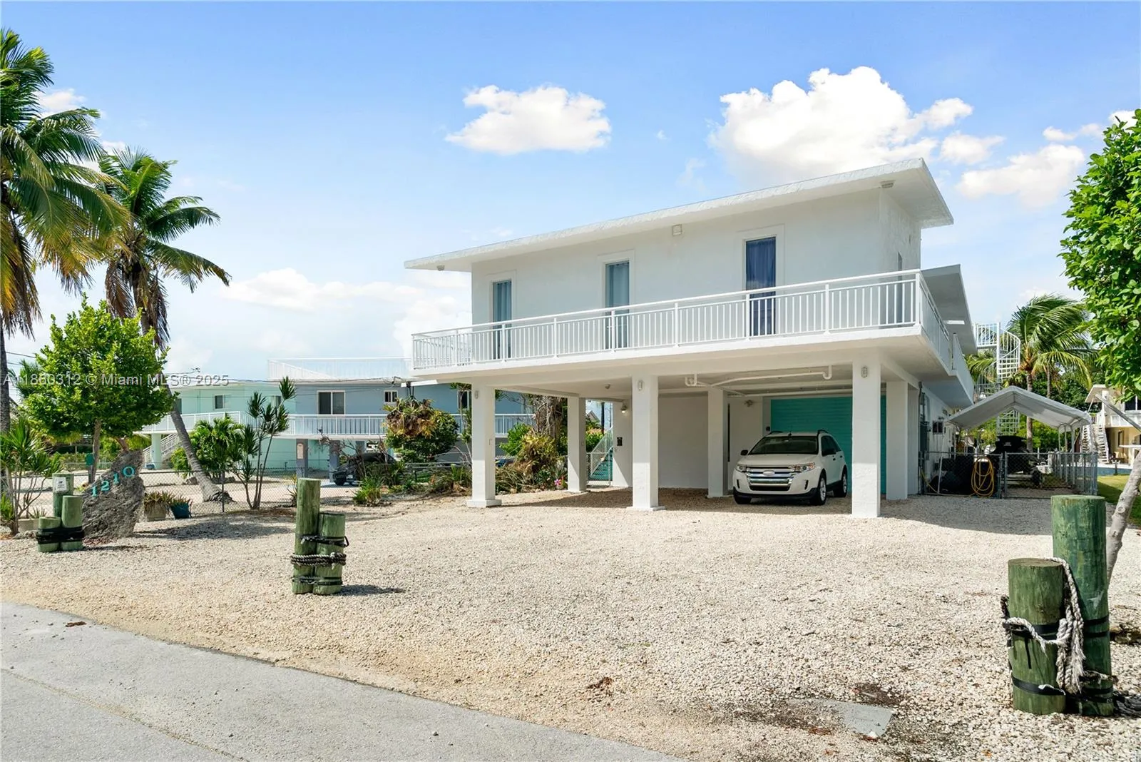1210 Cactus St, Key Largo FL 33037