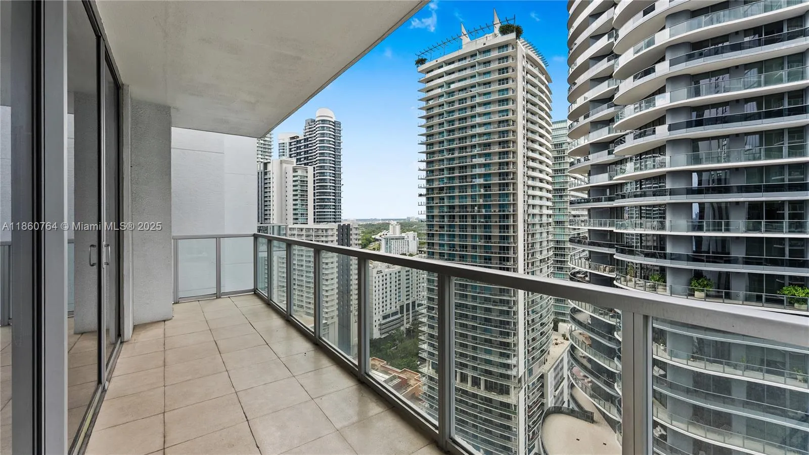 2 bedroom 2 bath for sale at 1050 Brickell Ave # 2620, Miami FL 33131